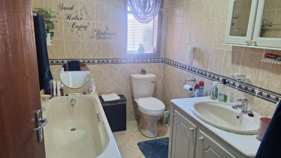 3 Bedroom Property for Sale in Hillcrest Northern Cape